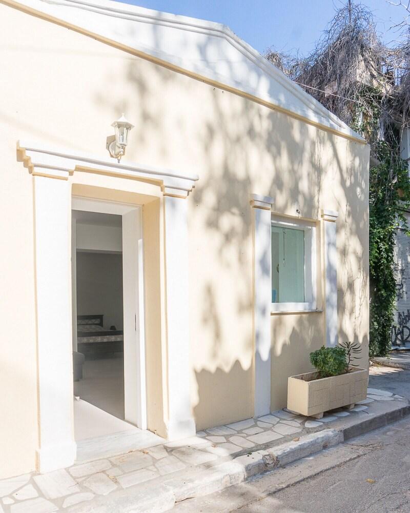The Little Prince In Plaka Athens Exterior photo